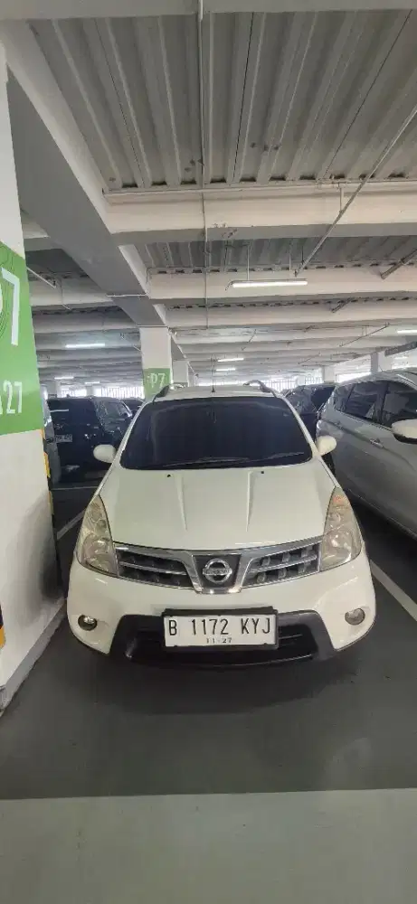 Nissan Livina Xgear 2011 matic
