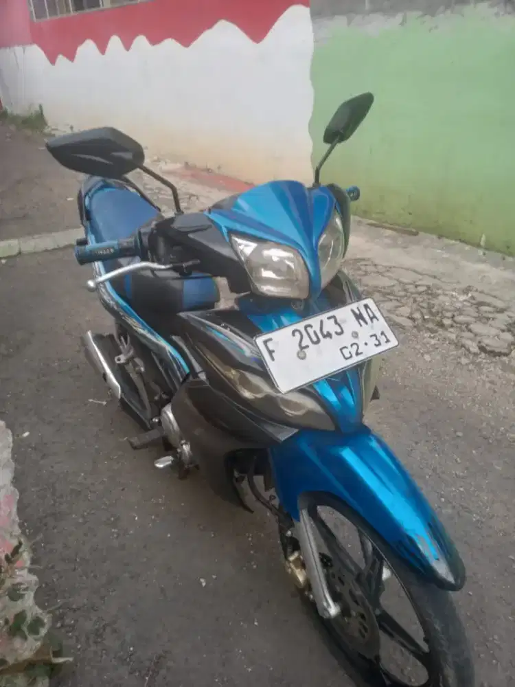 YAMAHA JUPITER ROBORT 2011