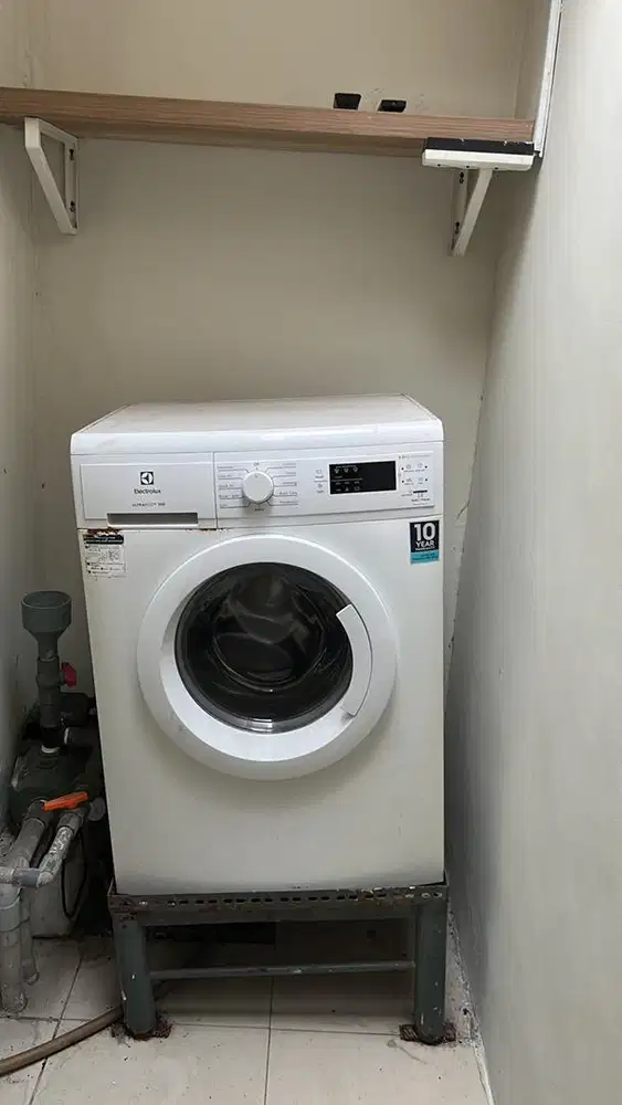 Mesin cuci electrolux