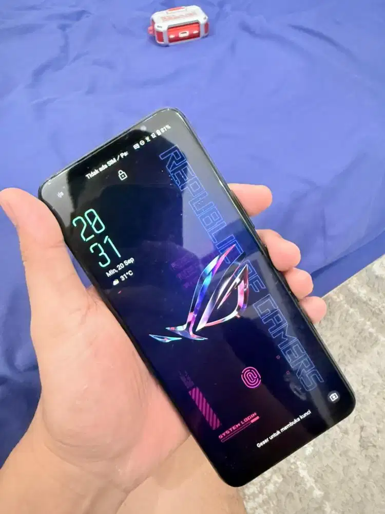 Asus ROG 6 Ram 12, rom 256Gb