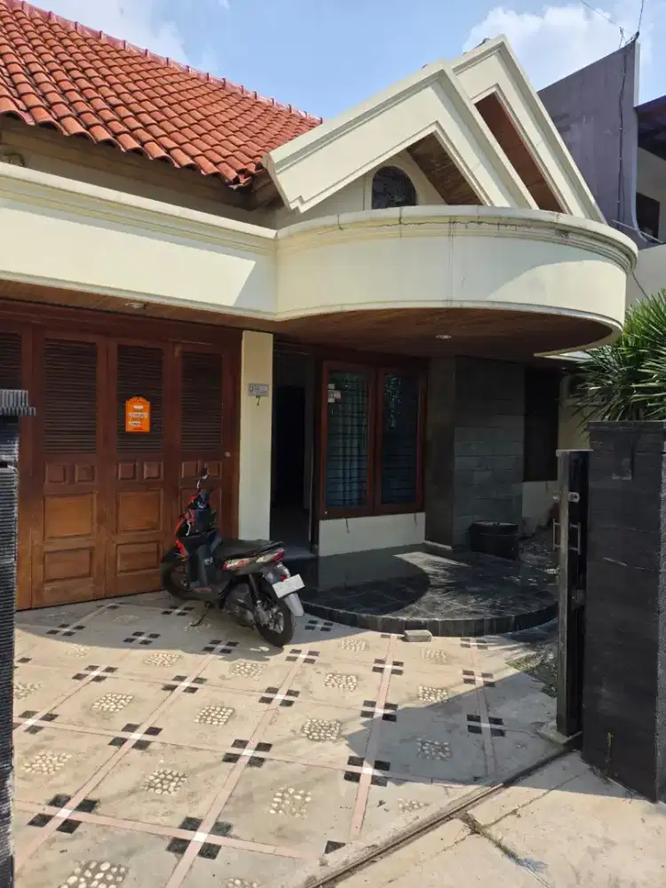 Disewakan Rumah 3BR Lokasi Strategis di Kota Semarang