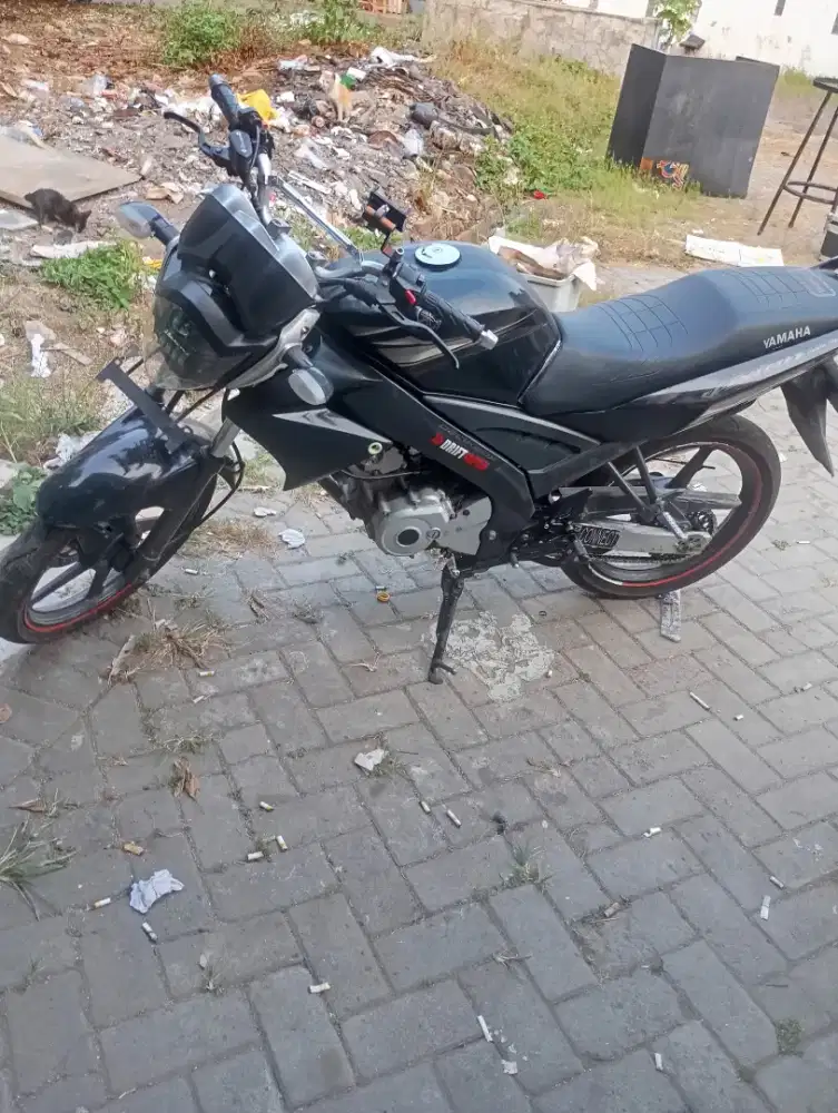 Motor Vixion old tahun 2021 surat2 lengkap minat bisa langsung dm
