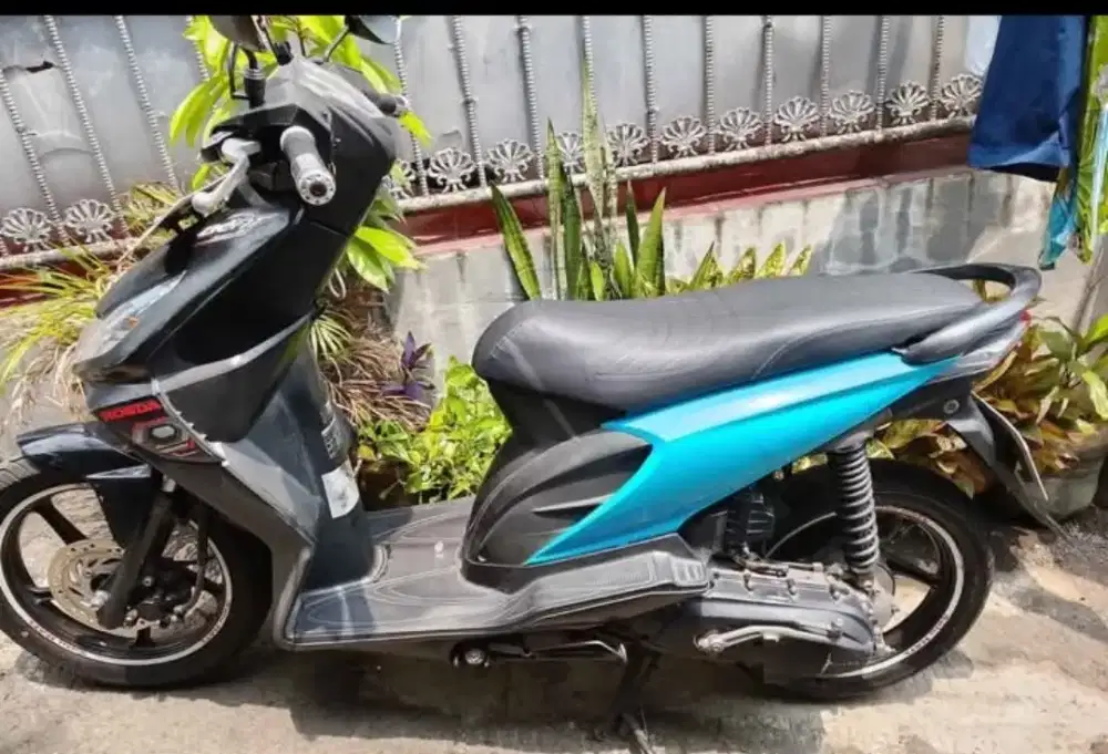 Dijual Honda Beat 2009