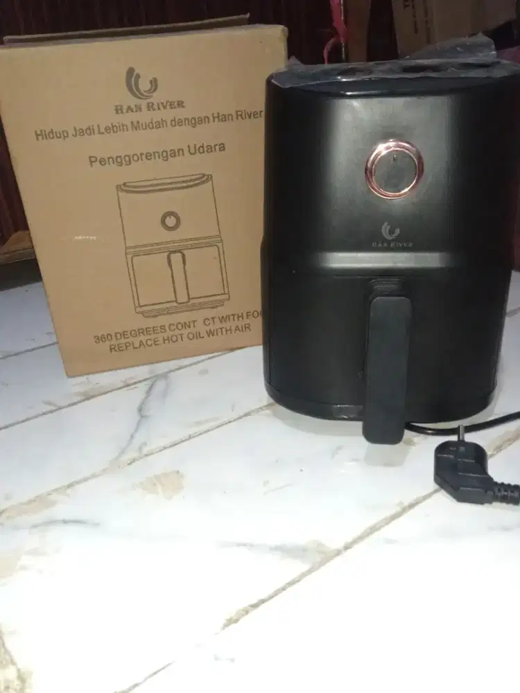 Di jual rugi PENGGORENGAN UDARA (Air fryer)