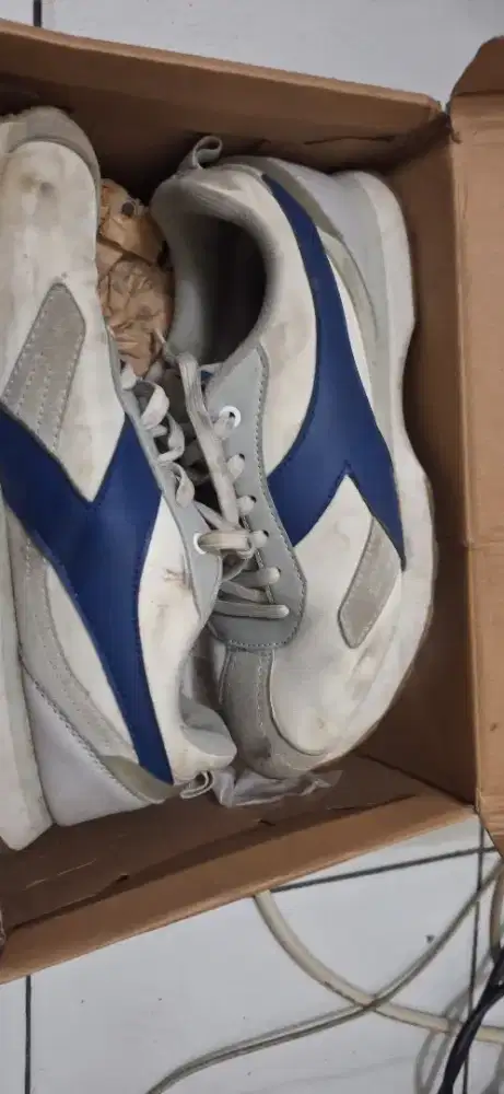 SEPATU DIADORA size 42/26.5cm