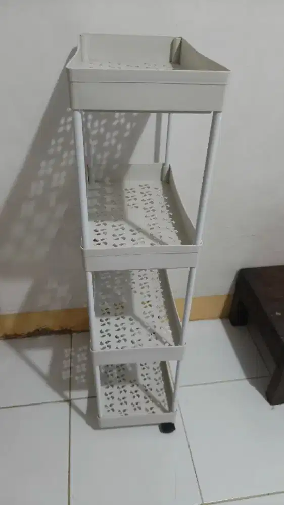 rak plastik untuk makeup