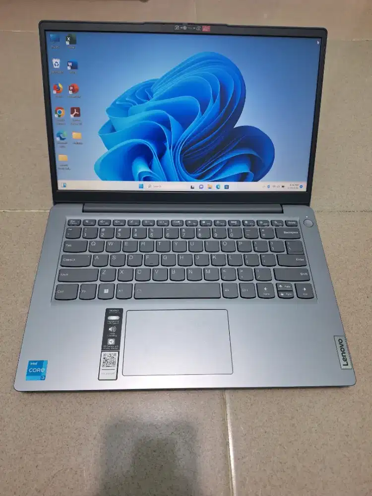 Bismillah dijual laptop lenovo slim core i3gen12 ssd 256gb siap pakai
