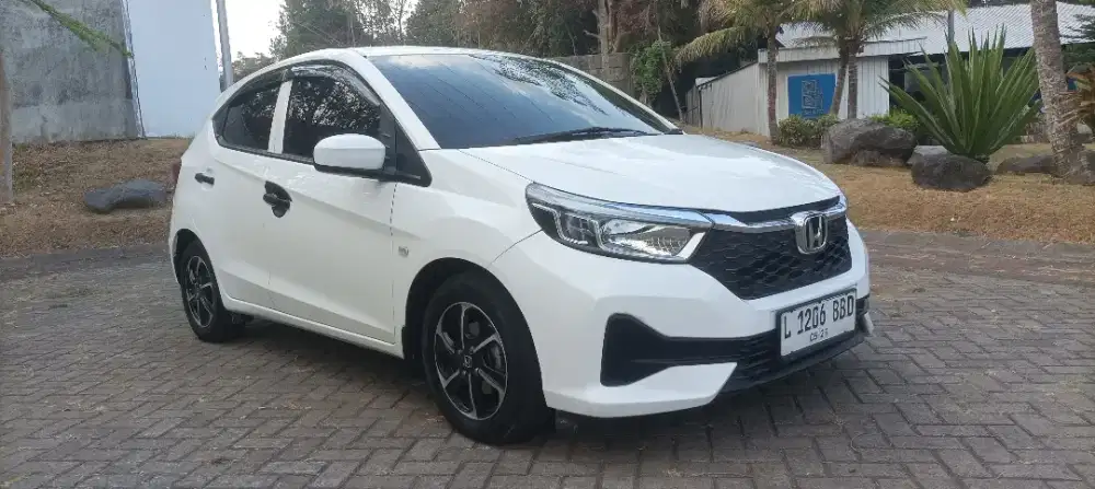 New Brio E NIK 2023 CVT Kinyis Kinyis Seperti Baru