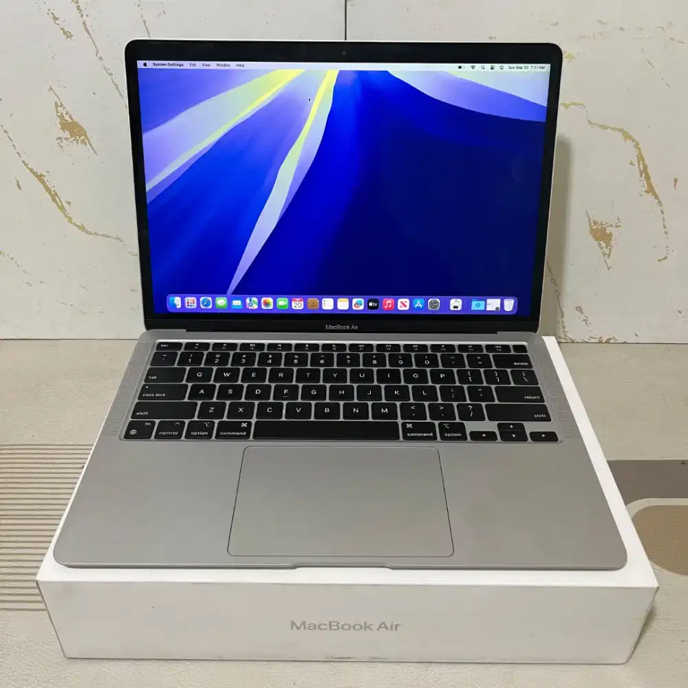 Macbook Air M1 2020 Ex iBox (Silver).
