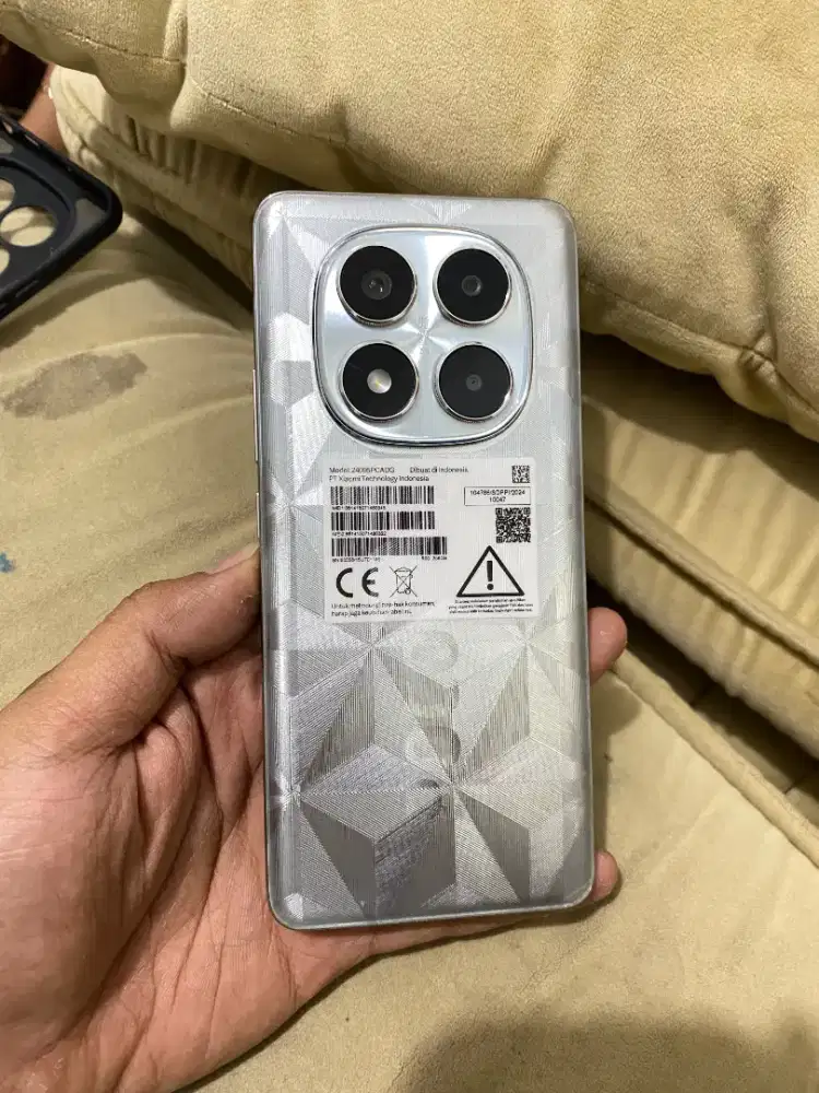 poco x7 5G 8+8/256gb