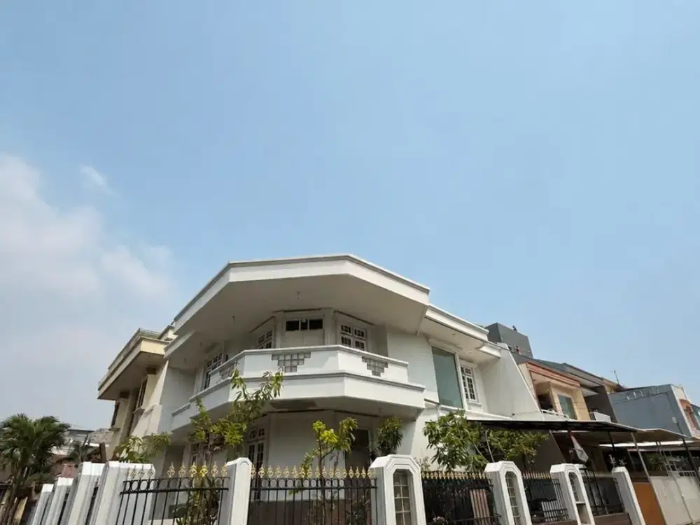Rumah 2 Lantai Hoek di Citra 2 Baru Renovasi