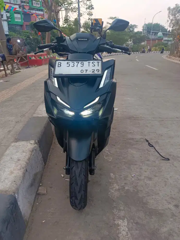 Vario 160 cbs 2024 warna hitam