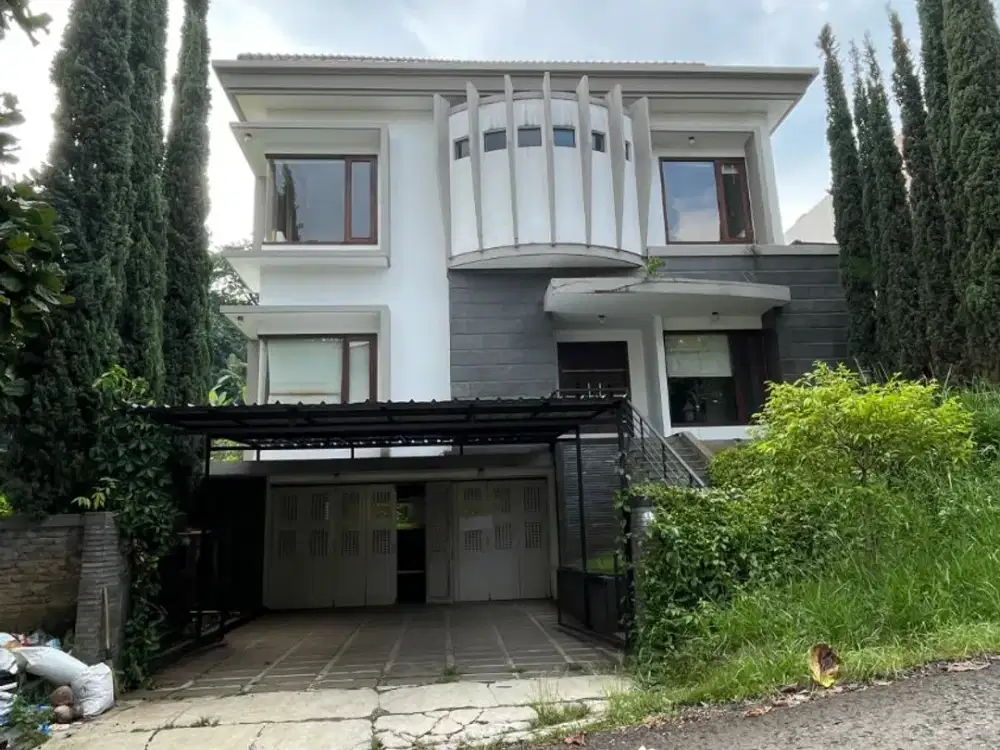Villa Luas Dago Bandung LT 450 m², 6+1 Kamar, Cocok Staycation & Guest House – Rp7,5 M Nego