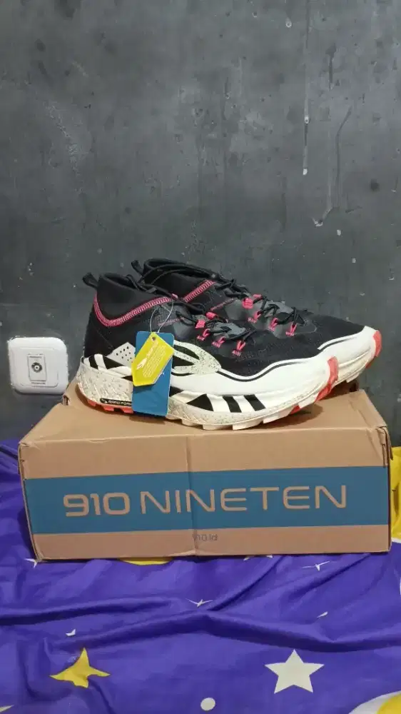 Sepatu 910 nineten yuza Matterhorn warna hitam putih