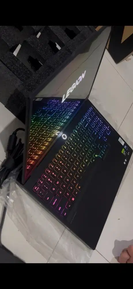 Lenovo Legion 5i 15 OLED 15IAX10 GeForce RTX 5070 - Intel Core Ultra 7