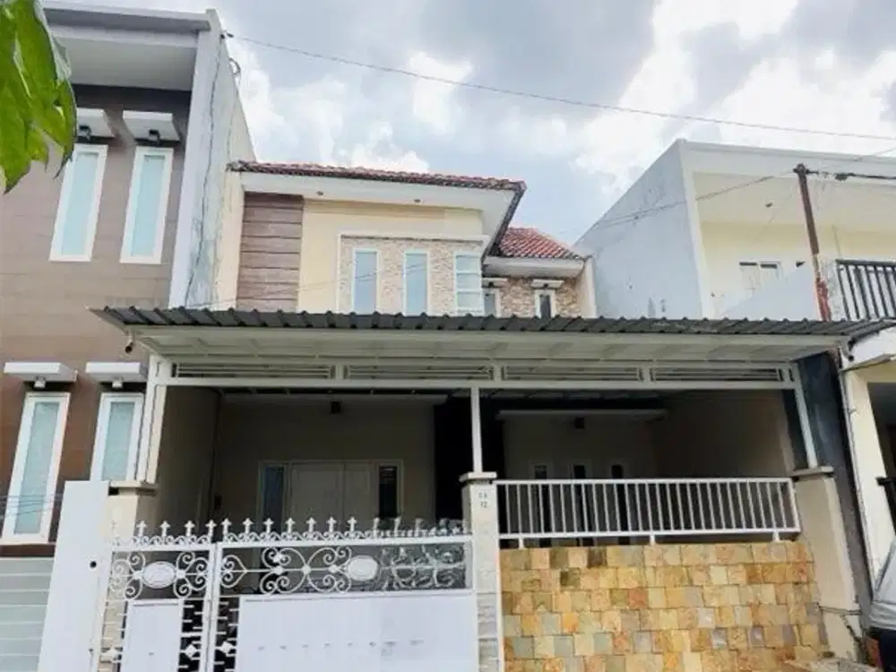 Rumah di Pakuwon City 2 Lantai Selangkah ke Pakuwon Mall