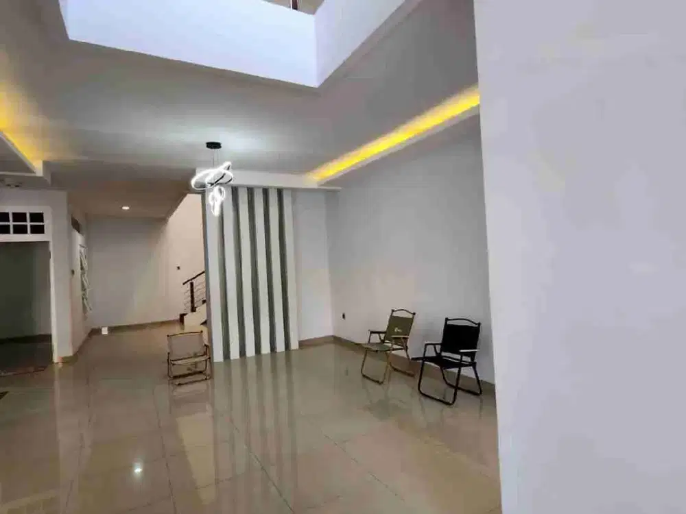 DIJUAL RUMAH BARU RENOVASI BENDUL MERISI  3 LANTAI