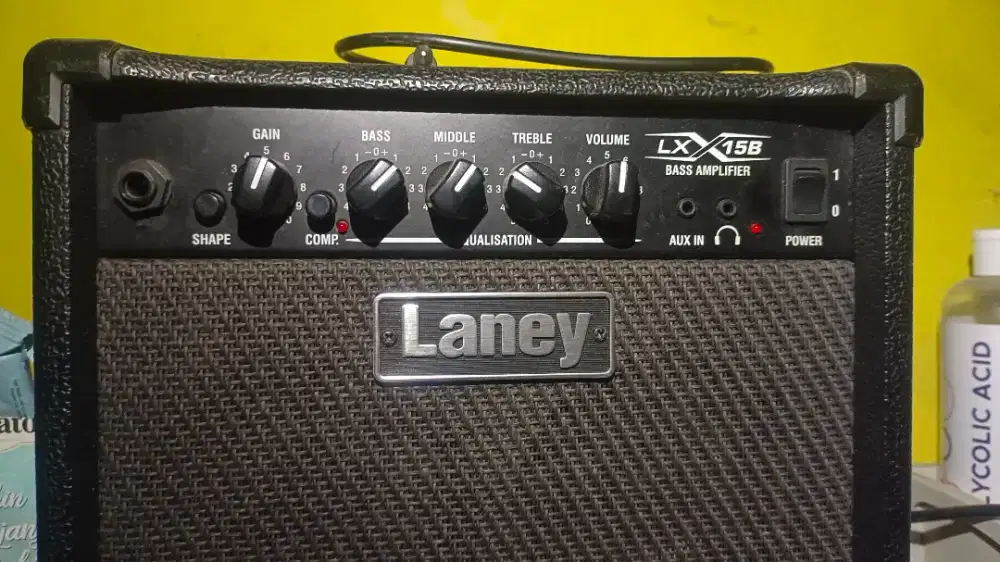 Ampli Bass Laney LX15B Ori