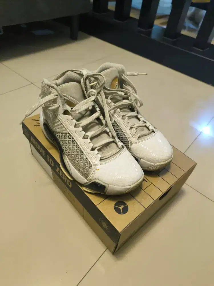 Sepatu basket Air Jordan XXXVIII FIBA GD