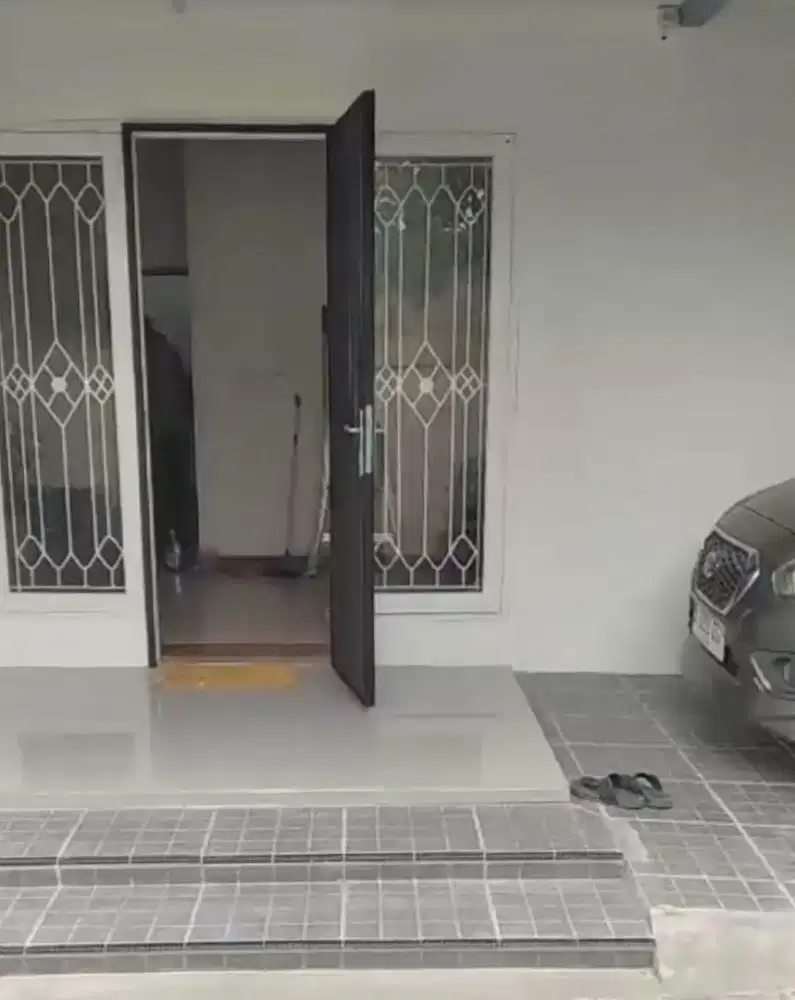 Rumah 1 lantai, Modernland, sudah renovasi, siap huni