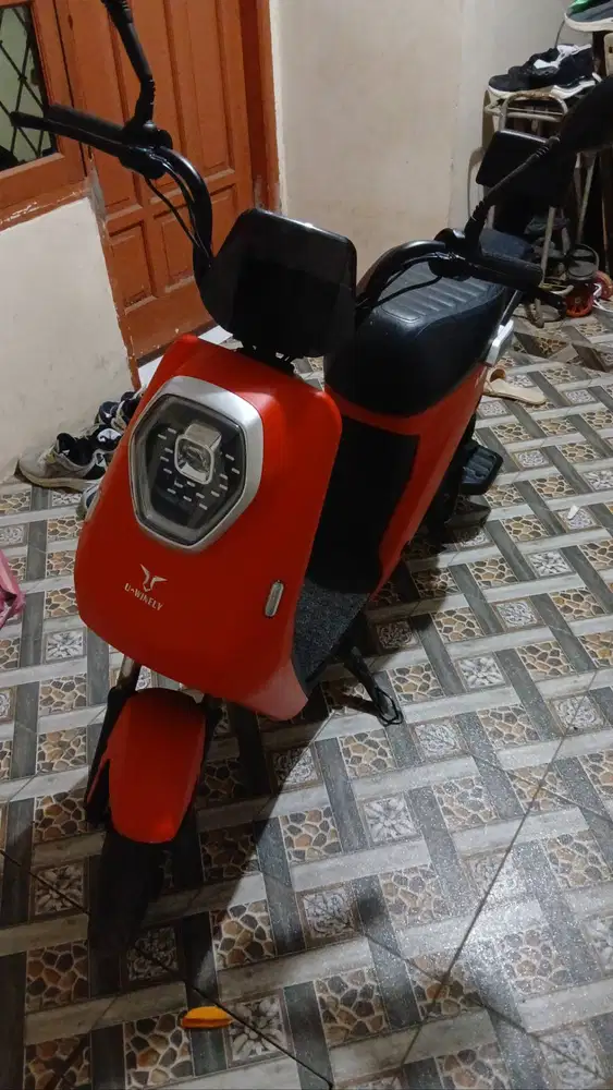 Sepeda listrik Uwinfly M60 merah full set