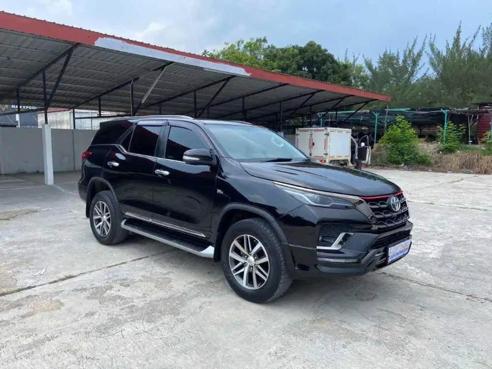 TOYOTA FORTUNER SRZ AT 2017