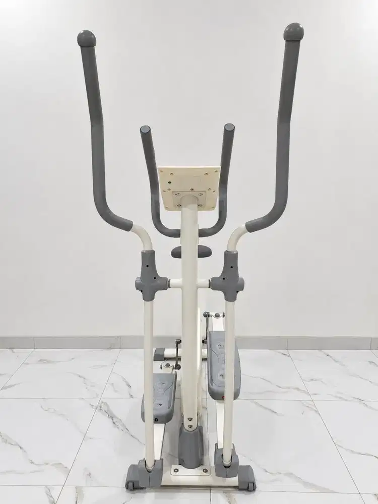 [Bekas] iReborn Elliptical Crosstrainer