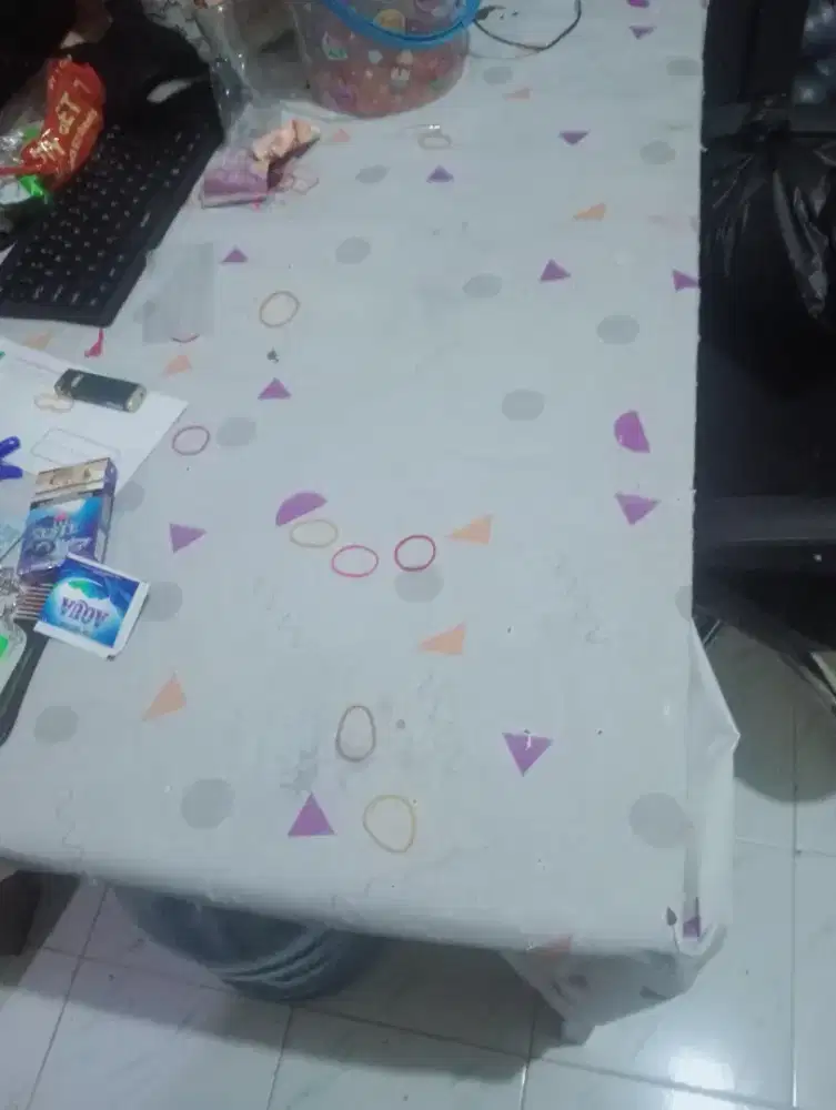 Di jual Meja makan