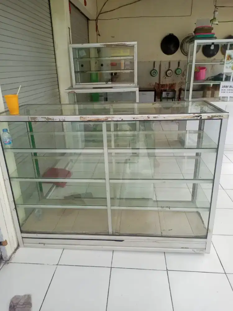 Etalase panjang 1,5 Meter