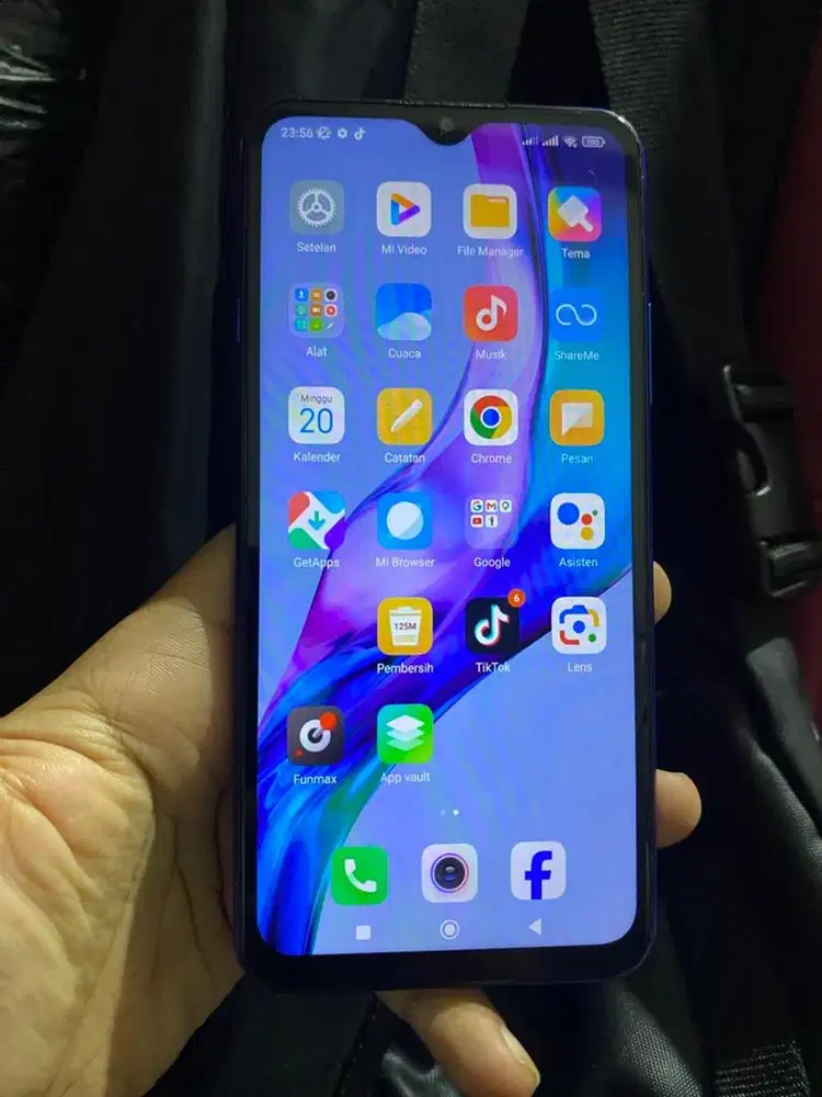Redmi 9 4+1/64 sebatang kara,sisanya lecet pemakaian saja,jual nett BU