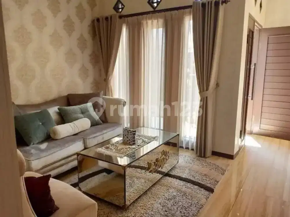 Rumah lux ada kolam renang setra murni bandung