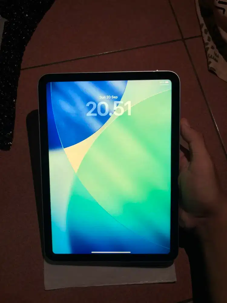 iPad Gen 10 256GB Silver Wifi Only ex iBox