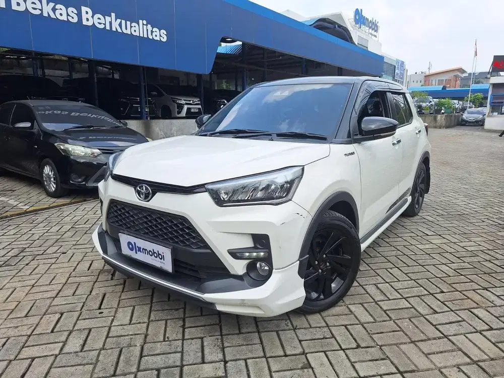 TDP RENDAH - Toyota Raize 1.0 GR Sport TSS Two Tone AT 2022 Silver CEZ