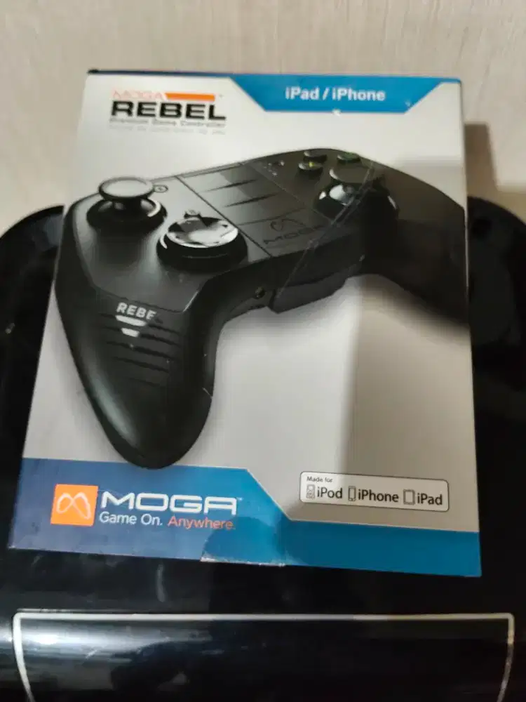 Moga Rebel Joystick Controller Gamepad Gaming Mulus