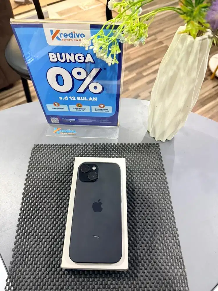 iPhone 15 Basic 128 Black iBox Off Garansi BH 87%