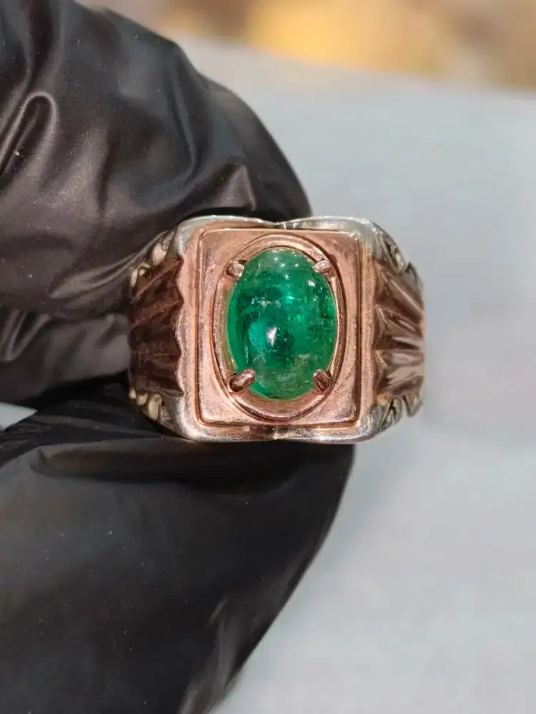 Natural emerald zamrud hijau terbaik