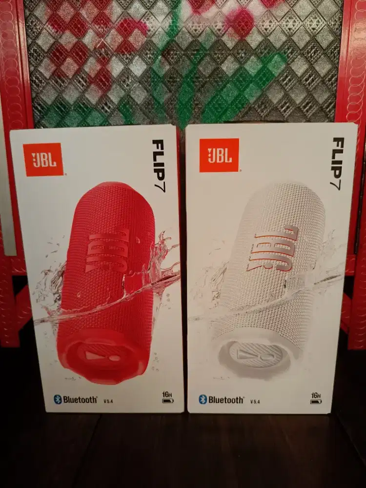 Speaker JBL Flip 7 Red/White Baru