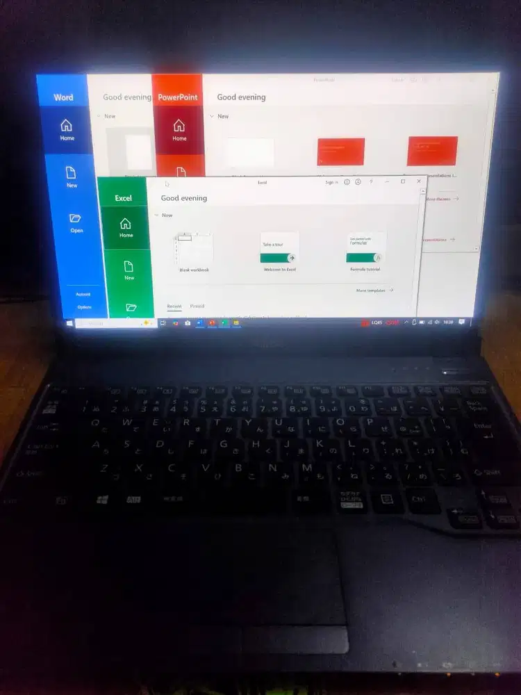 LAPTOP RINGAN & TIPIS BUAT SEKOLAH/KULIAH/KERJA