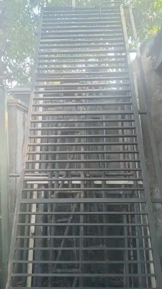 Pintu besi  geser/sleeding