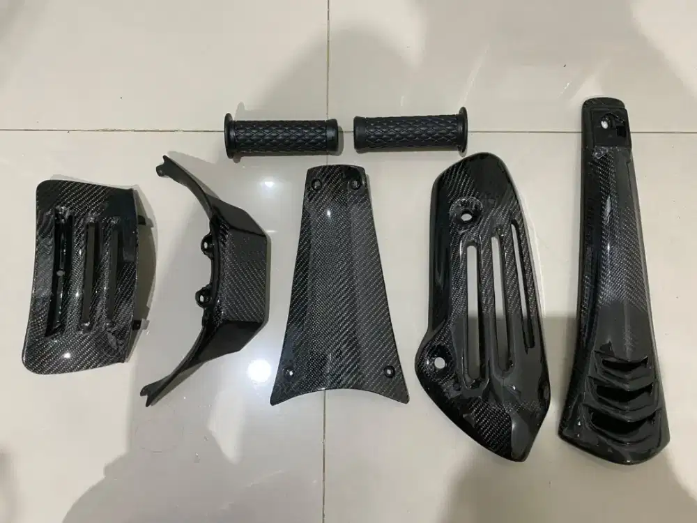 1 Set Part Carbon Kevlar Vespa Sprint (kecuali sprint 180)