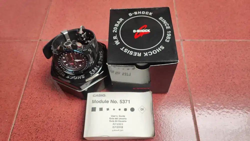 G-shock GWN 1000-1B