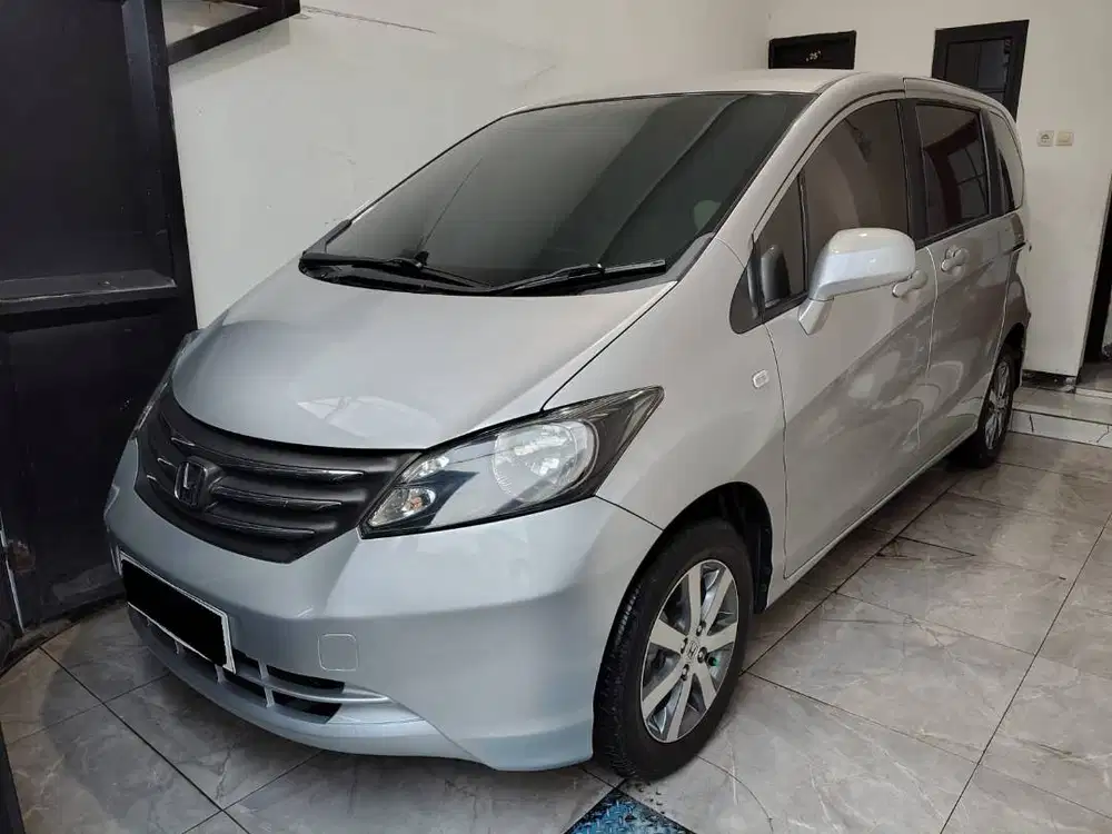 Honda Freed PSD 2009 Good Condition