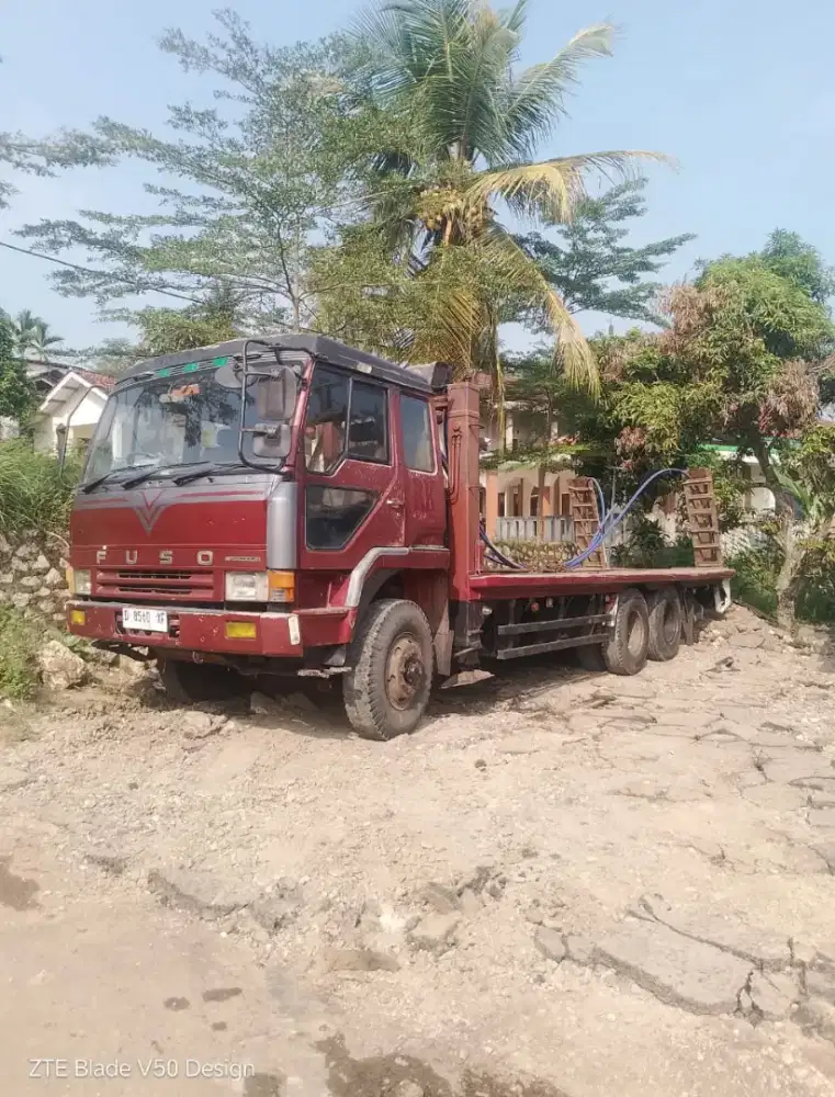 Dijual mitsubishi fuso selfloader