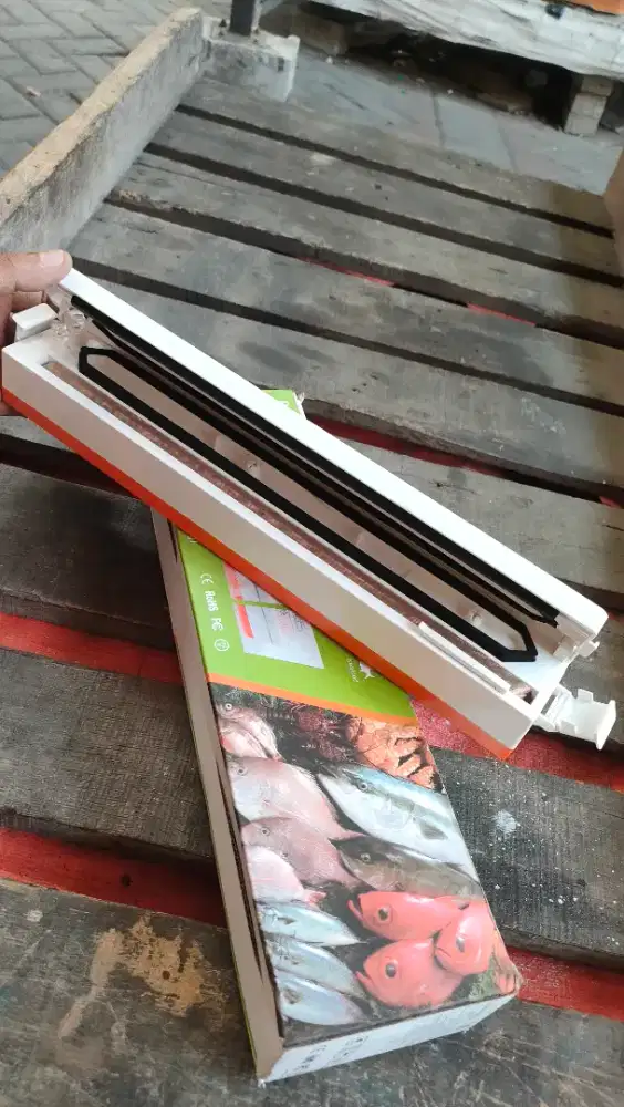 alat vacuum sealer (mesin vakum dan press kemasan plastik makanan)