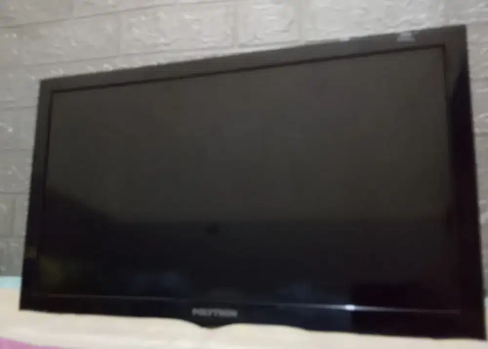 LED Tv 24 Polytron + STB Siap pake
