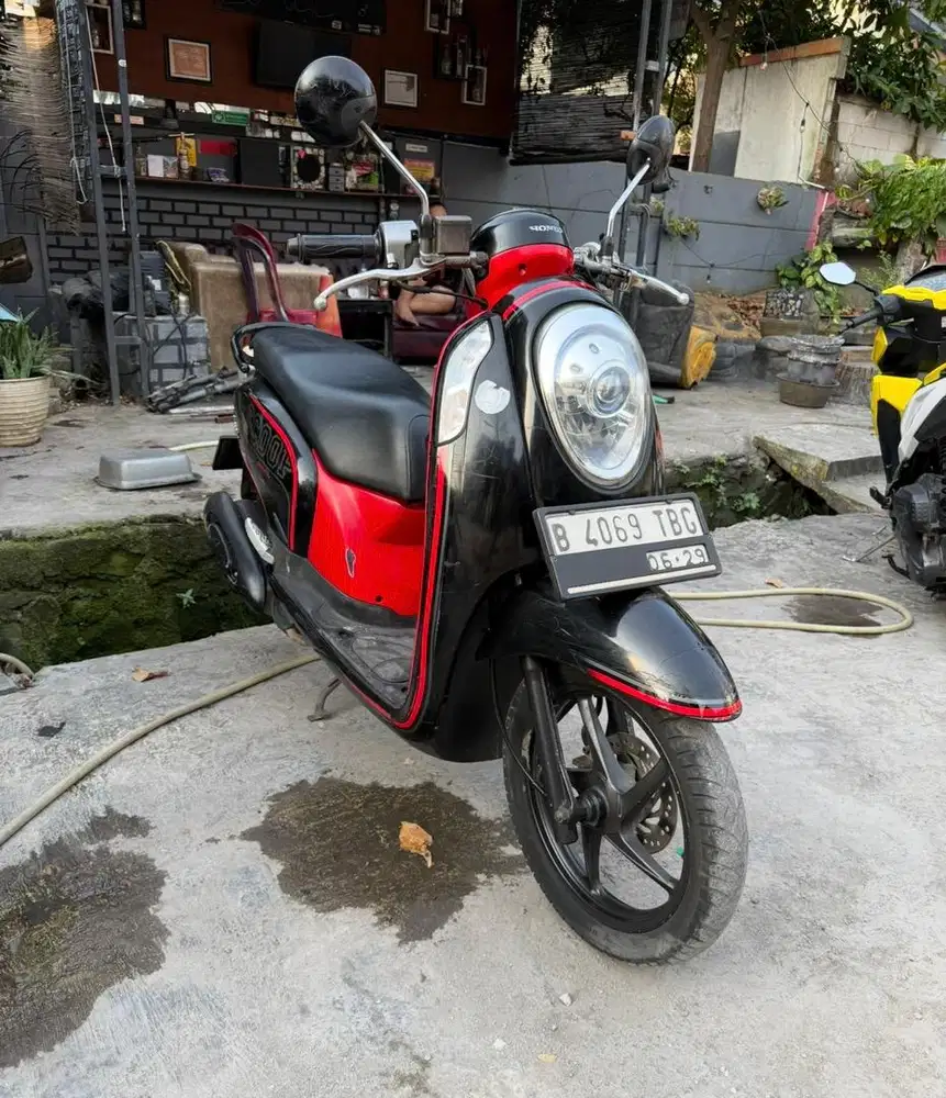HONDA SCOOPY FI 2014