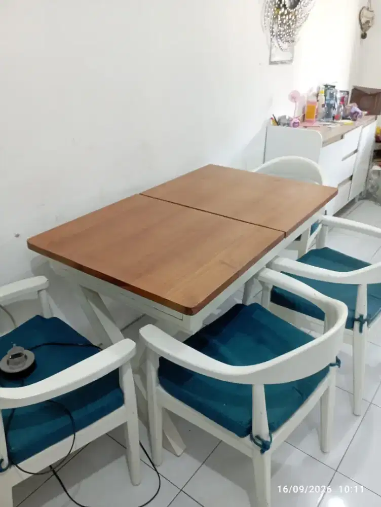 Meja makan full kayu mahoni