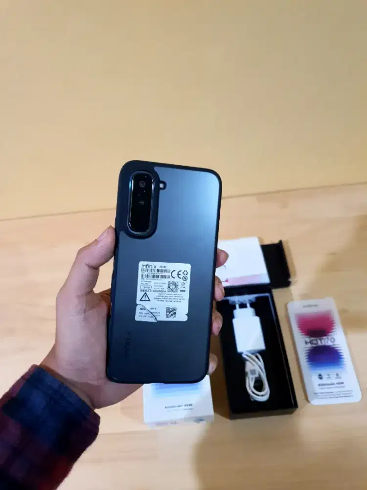 infinix hot 70 4+4/128GB