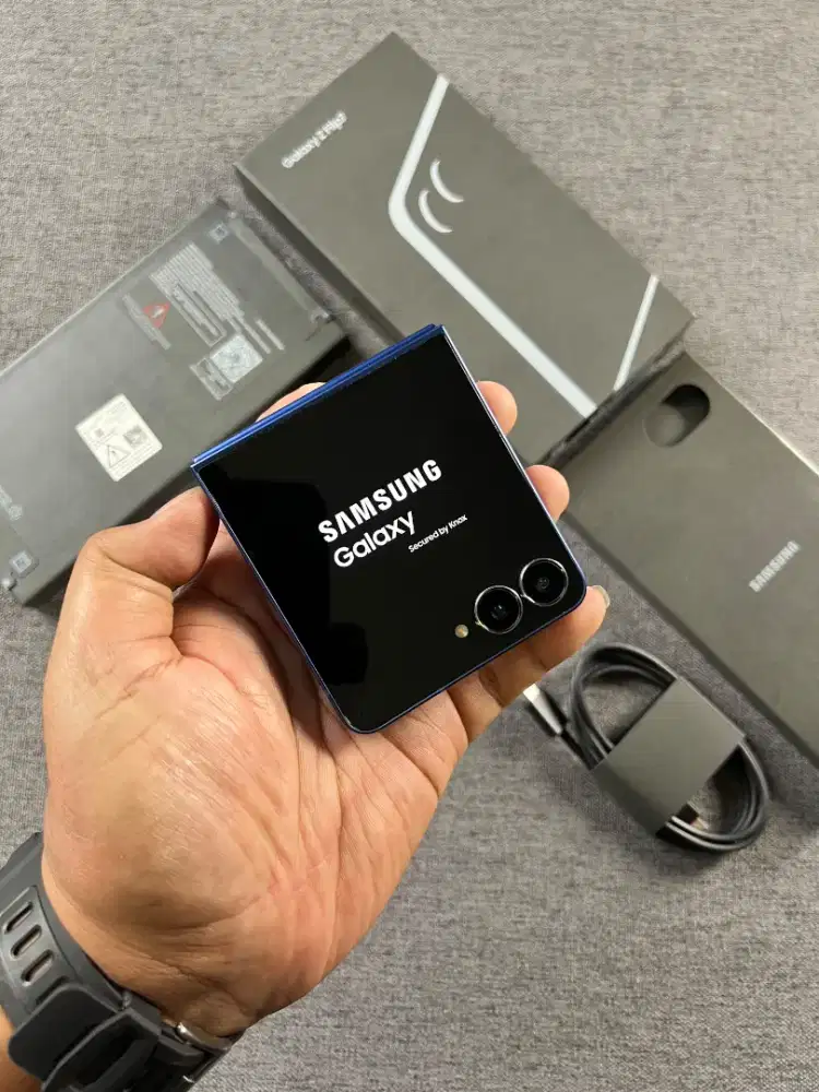 Samsung Zflip 7 12/512 gb Sein resmi