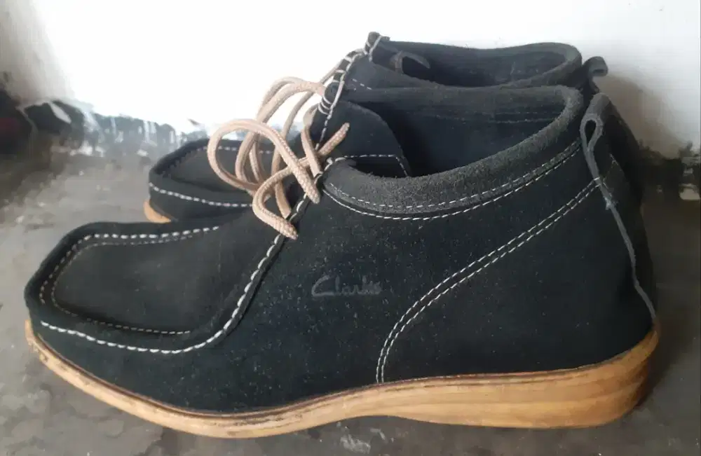 Sepatu Clarks size 41 kulit ori